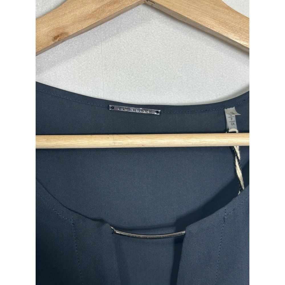 NWT Elie Tahari‎ Pixie Blouse Navy Sleeveless V-Neck Metal Bar Detail - Small - Picture 3 of 6